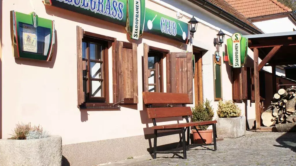 Photo 2 of Bluegrass Club